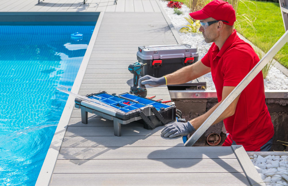 Why Do I Need a Pool Cleaning & Repair Service?