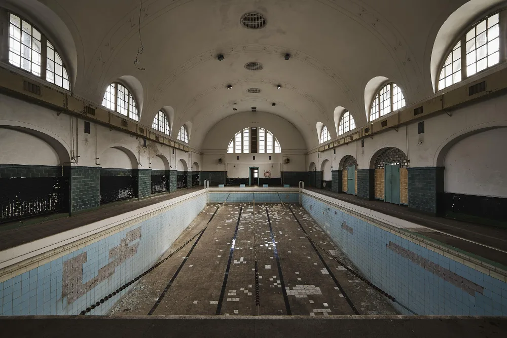 Things to Consider When Remodeling an Old and Abandoned Pool