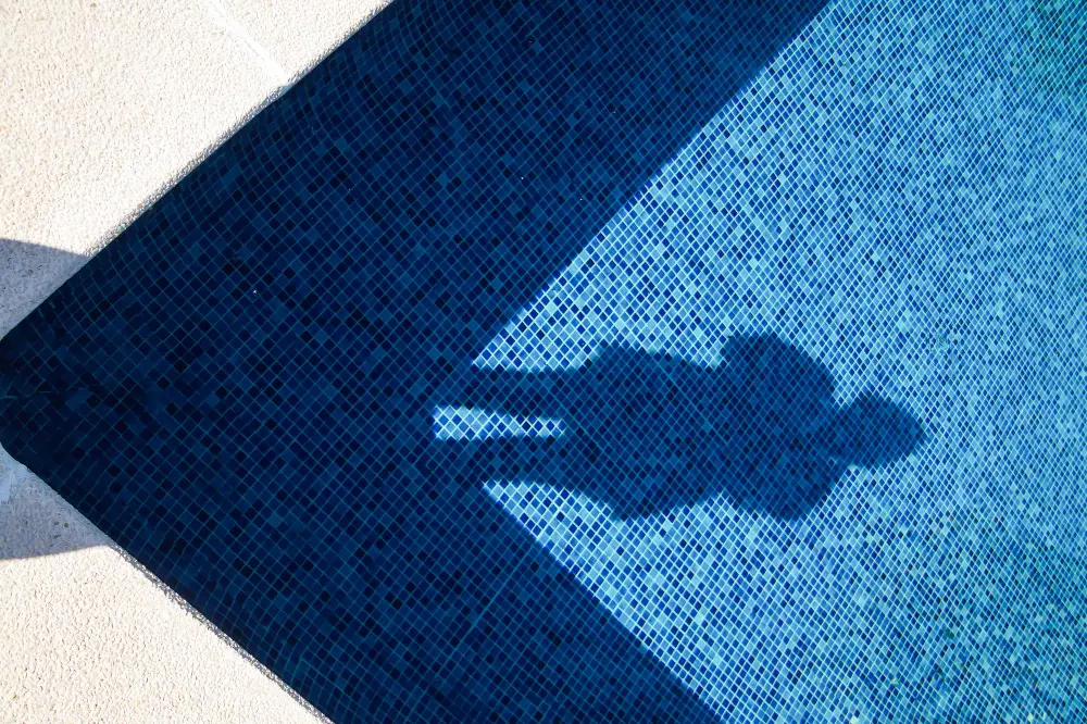 Top 5 Pool Resurfacing Designs for a Modern Look